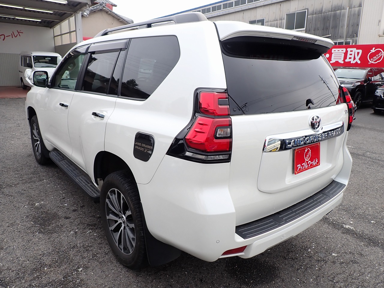 TOYOTA Land Cruiser Prado